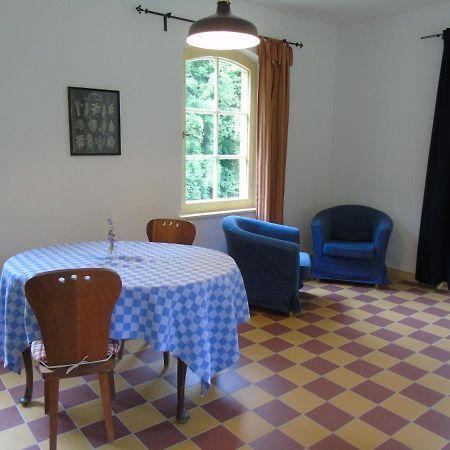 Gielow Schmiede Der Wasserburg Liepen מראה חיצוני תמונה